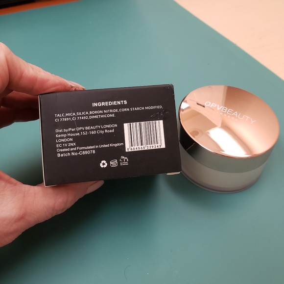OPVBEAUTY London, Loose Setting Powder, Translucent. New in box. full size. - Picture 6 of 7